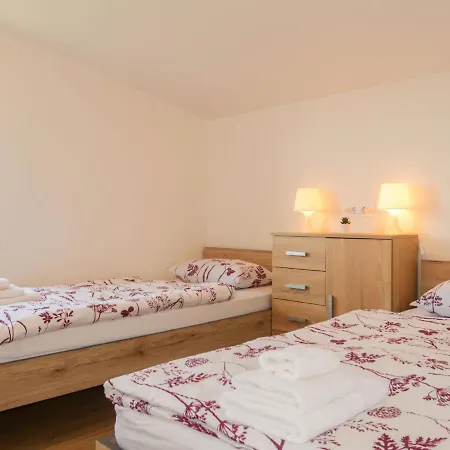 Barbara - Put122 By Interhome Apartman