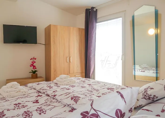 Barbara By Interhome Punat